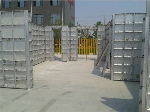 山西建国工程设备出租 图 铝膜板谁家便宜 郑州铝膜板